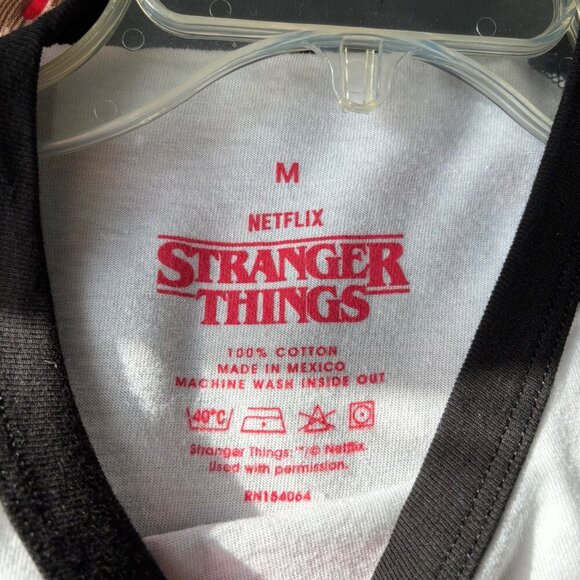 Stranger Things Baseball Tee Size Medium Arcade Cotton Netflix White Black - Picture 4 of 5